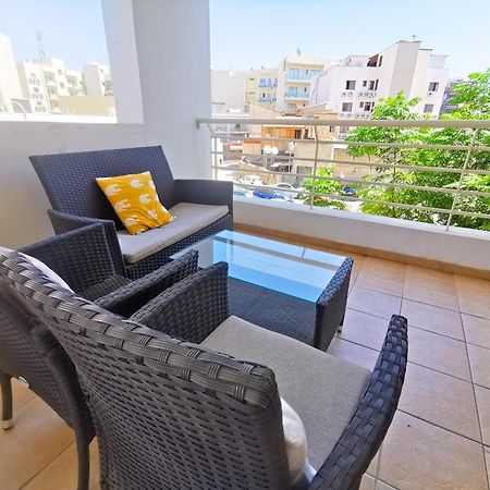 Promenade Breeze City Apartment Ларнака Екстериор снимка