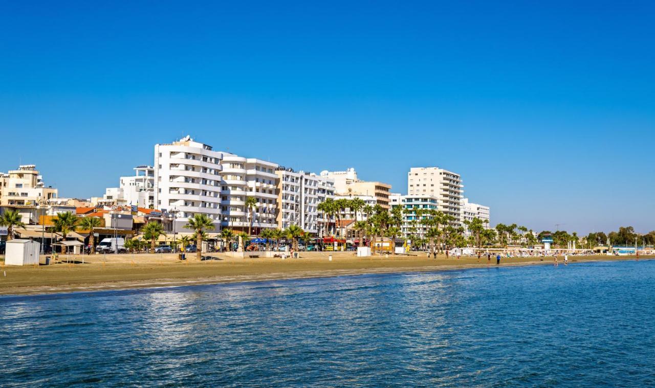 Promenade Breeze City Apartment Ларнака Екстериор снимка